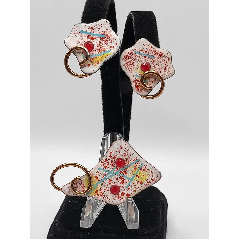 Abstract Enamel Brooch Earrings Set Gold Tone Mid Century Style Lightweight